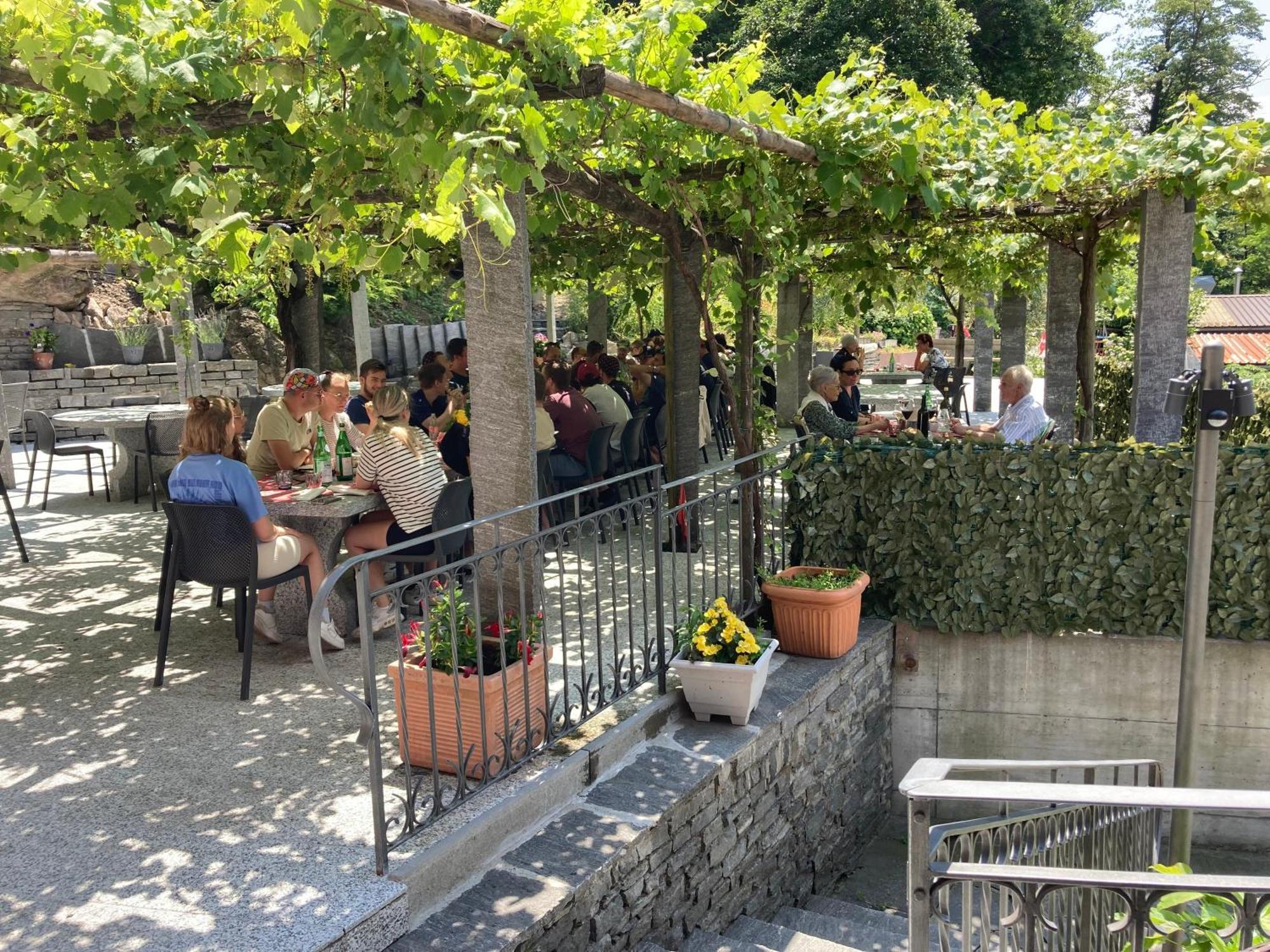Hotel Ristorante Grotto Serta Lamone Экстерьер фото