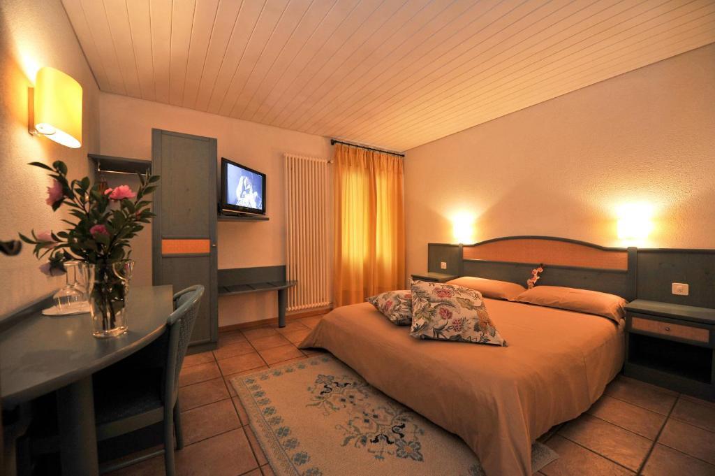 Hotel Ristorante Grotto Serta Lamone Экстерьер фото