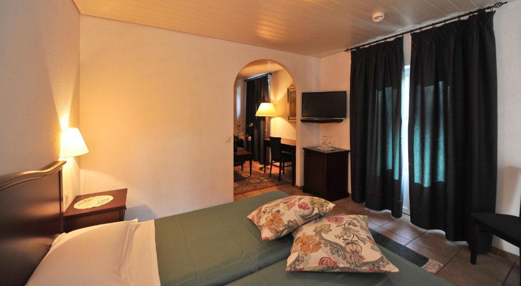 Hotel Ristorante Grotto Serta Lamone Номер фото