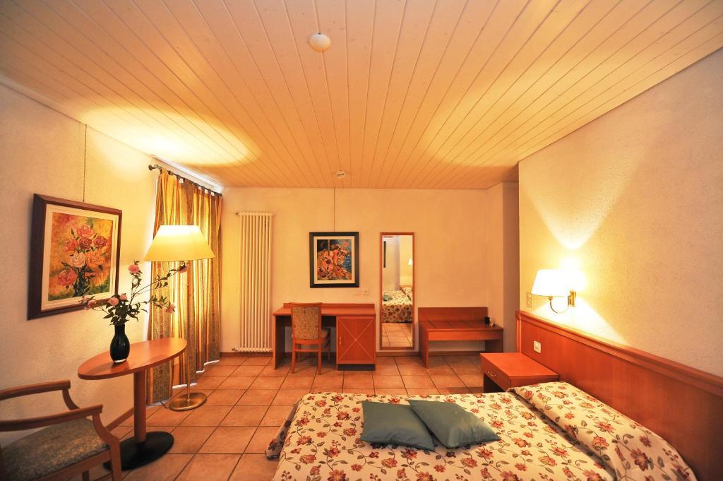 Hotel Ristorante Grotto Serta Lamone Экстерьер фото