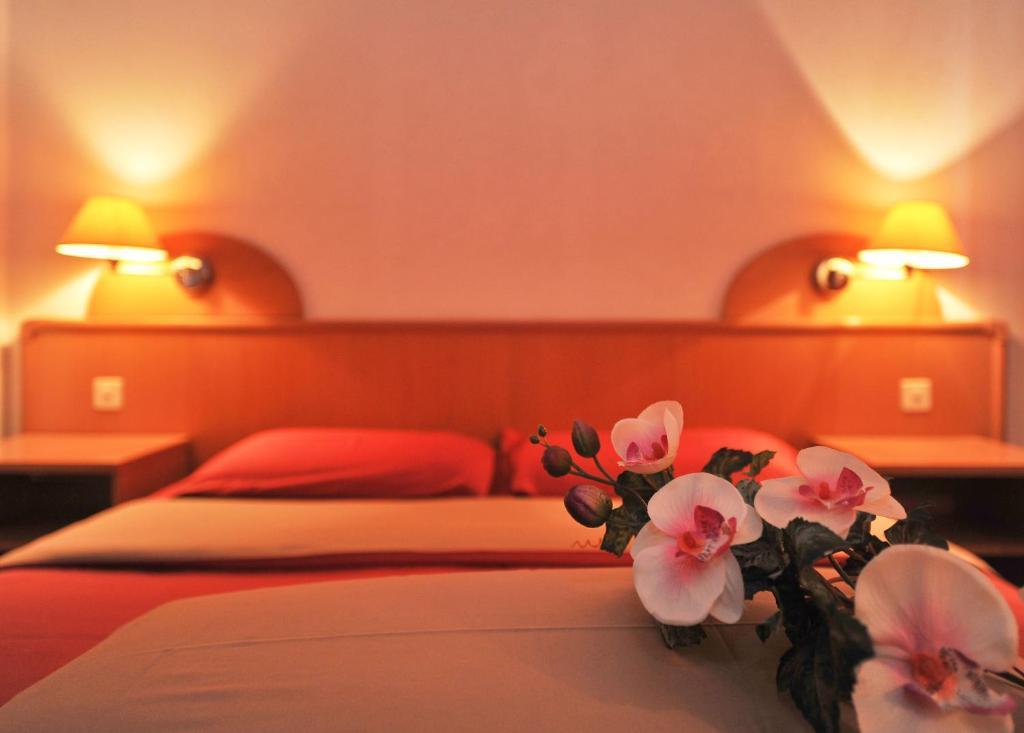 Hotel Ristorante Grotto Serta Lamone Экстерьер фото